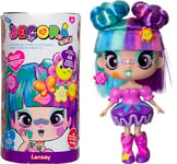 DECORA GIRLZ - Fleur - Mini Poupée Fashion avec 8 Accessoires & Stickers Surprises - Jouet Poupée 12,7 cm Collectionnable - Pour Enfants dès 4 ans - Style Unique à Personnaliser - Lansay