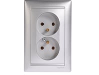 Legrand Valena 770278 Dubbelt Jordat Uttag 16A Ip20 Aluminium