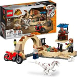 LEGO® 76945 Jurassic World Atrociraptor motorcykeljakt, dinosaurier, 2 babydinos och minifigurer Flerfärgad