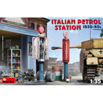 ITALIAN PETROL STATION 1930-40s KIT 1:25 Miniart Kit Diorami Modellino