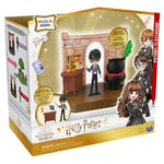 Harry Potter Playset Magical Potions Classroom with Figure and Accessories