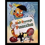 Pyramid International Disney Classics Affiche encadrée Pinocchio Édition collector (Walt Disney's Pinocchio) 30 cm x 40 cm – Produit officiel