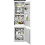AEG 8000 Series 269 Litre 70/30 Integrated Fridge Freezer