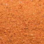 Cayenne Pepper 100g pose 