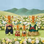 Sylvanian Families Highbranch Giraffe Family