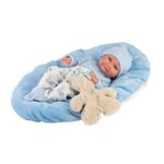 Llorens Nico - 1073807 - Poupée aux Yeux Bleus - Corps en Vinyle - avec Tenue - Ours en Peluche et Coussin Bleu - 40 cm