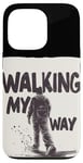 Coque pour iPhone 13 Pro Prenez les devants avec ce costume Walking My Way