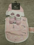 Nike Bébé Filles 3 Pièce Lot Casquette Bottines Salopette Rose Blanc 0 - 6 Mois