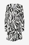 Vero Moda Curve - Omlottklänning vmcMerle LS Short Dress Wvn Cur - Svart