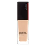 Shiseido Synchro Skin Radiant Lifting Foundation 220 30 ml