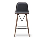 Fredericia Furniture - Spine Wood Base Barstool, Rökt ek, Svart metall, Lädergrupp 0, 38 Black - Barstolar - Space Copenhagen - Svart - Läder/Trä